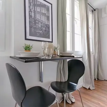 Appartement Urbanflat 207 - Beautiful In The Center Of Parijs