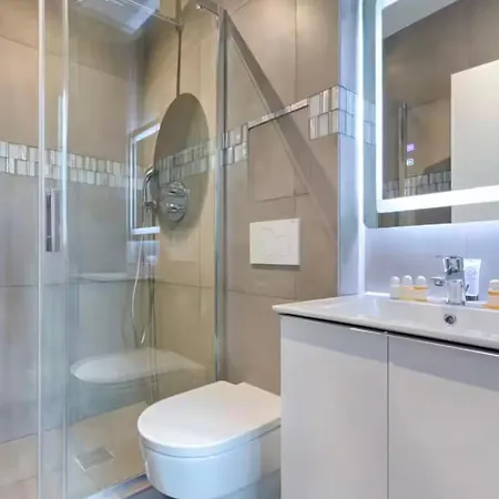 Urbanflat 207 - Beautiful In The Center Of