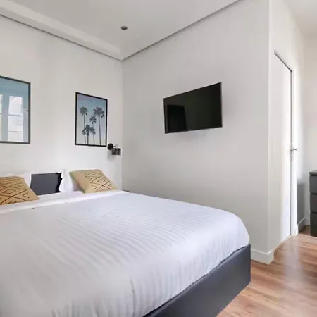 Urbanflat 207 - Beautiful In The Center Of *